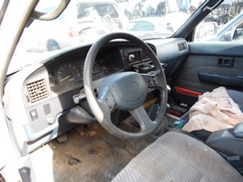 1995 TOYOTA TRUCK WHITE XTRA CAB 3.0L MT 4WD Z17660